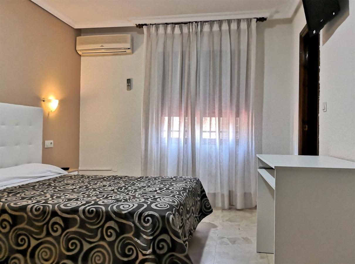 Double Room Interior,970669447:JPEG