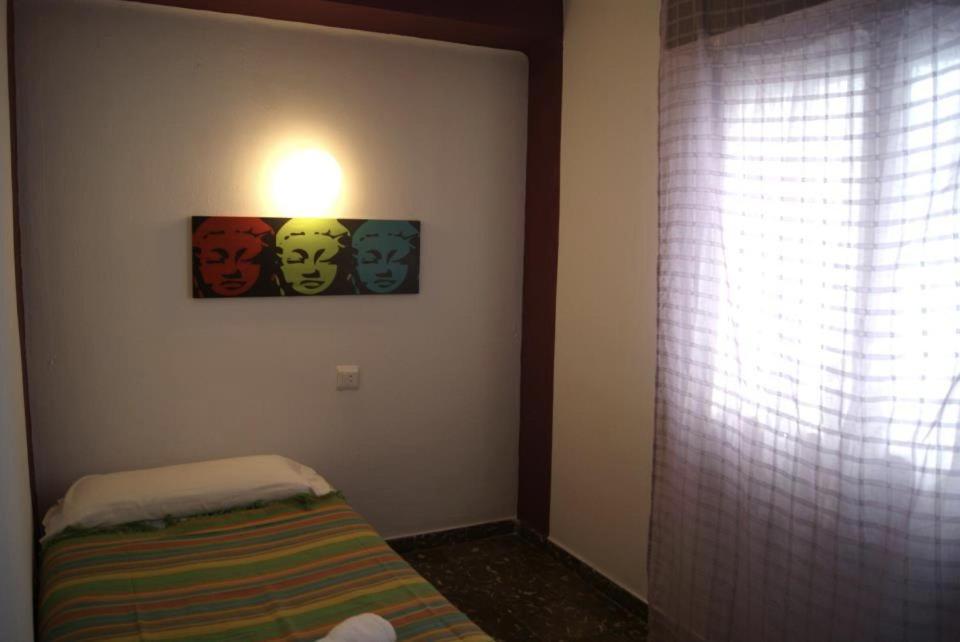 Habitación Individual Estándar con baño compartido