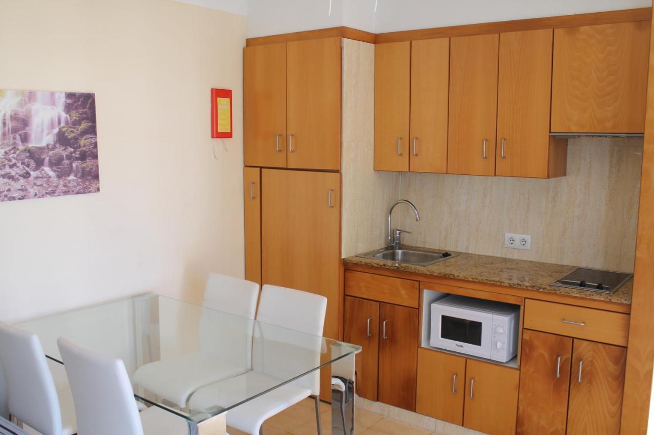 One-Bedroom Apartment with Air Conditioning