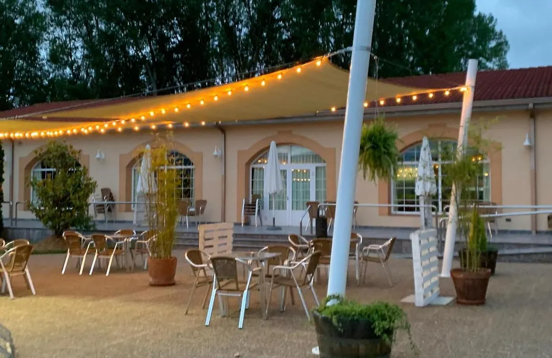 Hotel Restaurante La Alhama-1