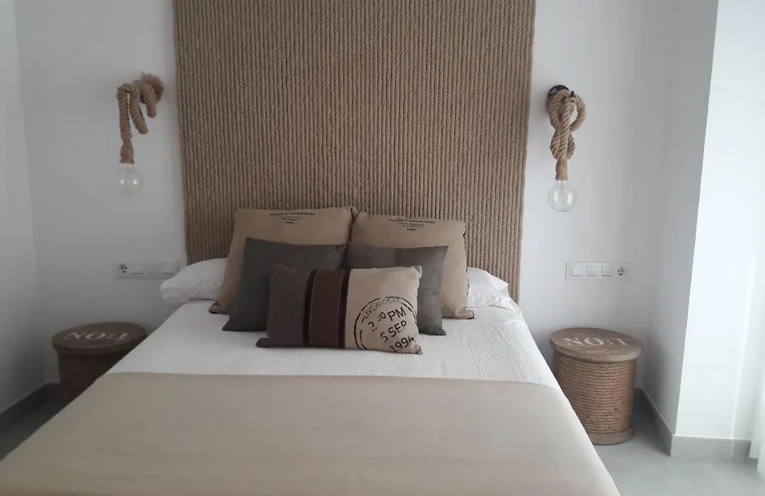 Hostal Cervantes Playa-1