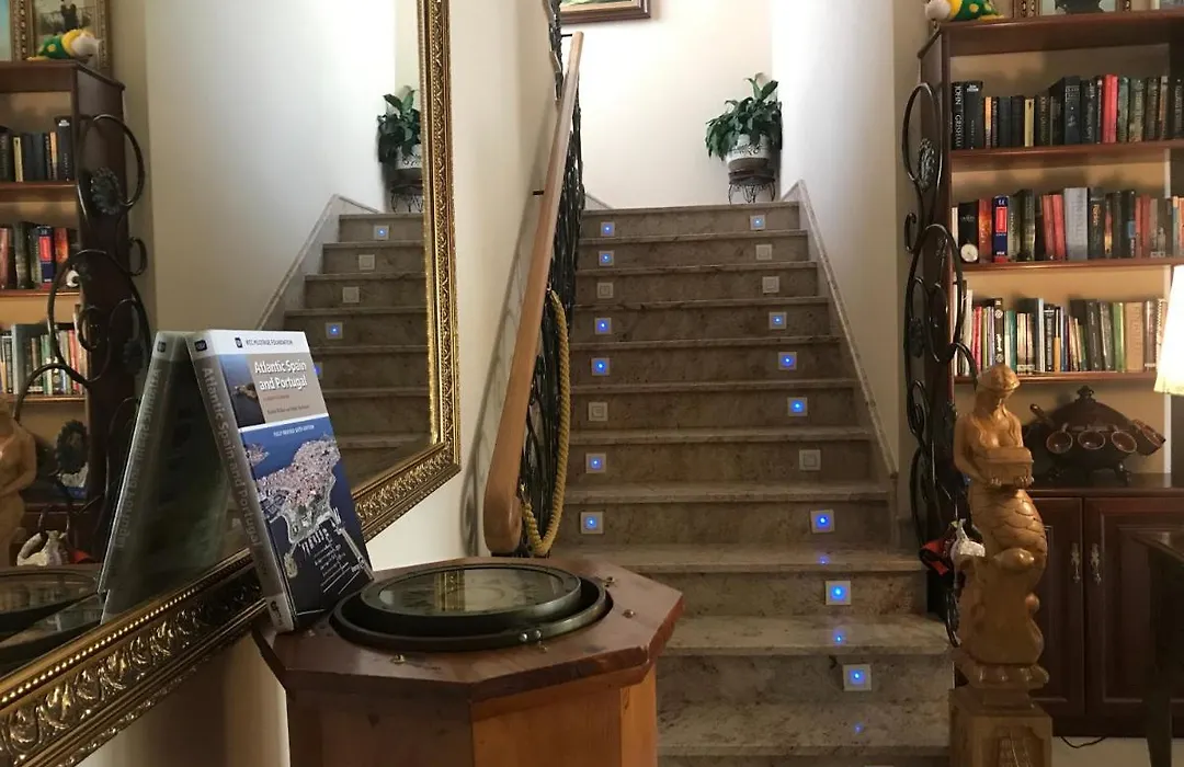 Ave Del Mar-1