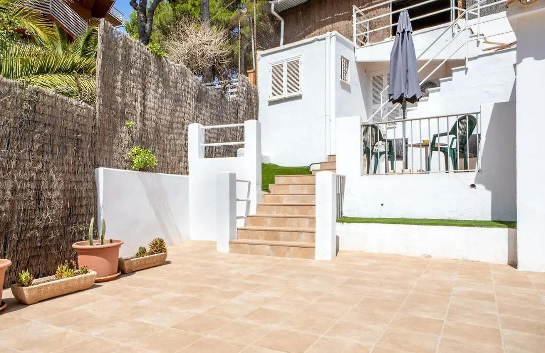 Hostal Villa Cati-1
