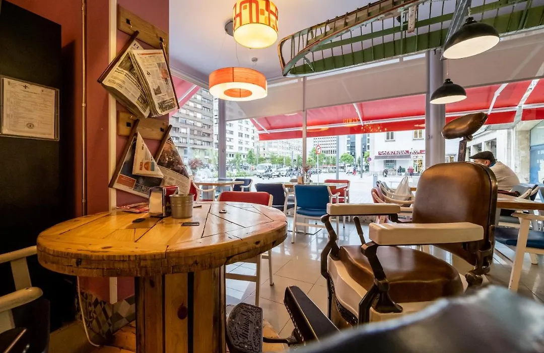 El Hostel&CO-1