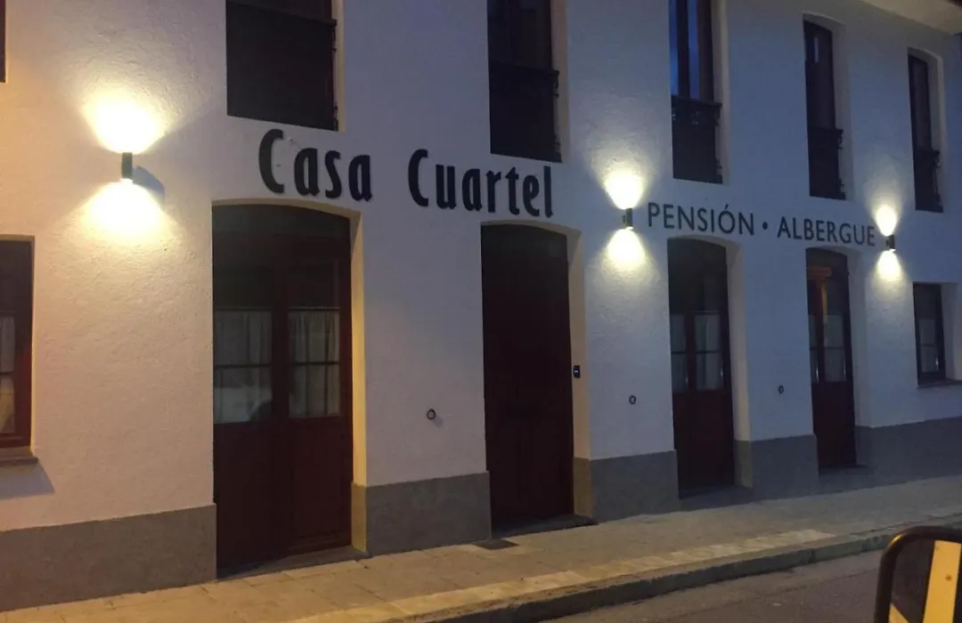 Albergue Casa Cuartel-1