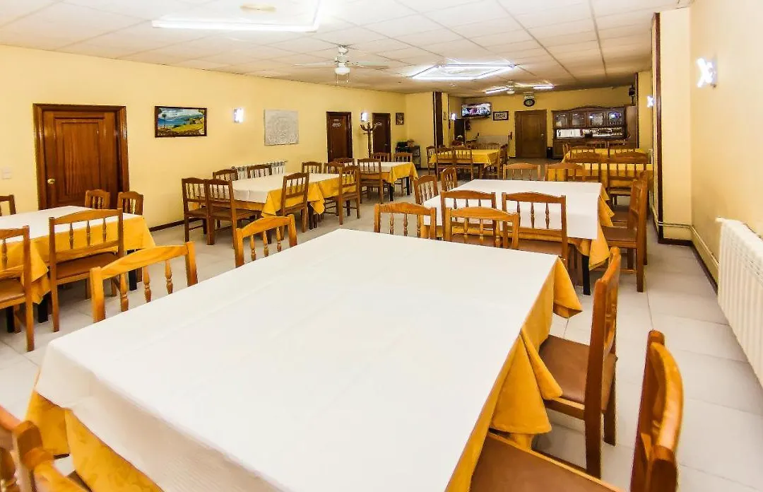 Hotel Restaurante Xaneiro-1