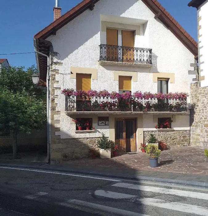 Casa rural Lucuj-1