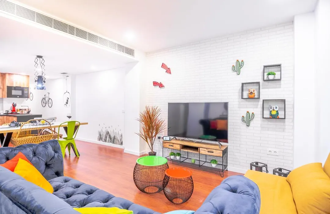 Expoholidays-Apartamentos Almería Centro PARKING gratis-1
