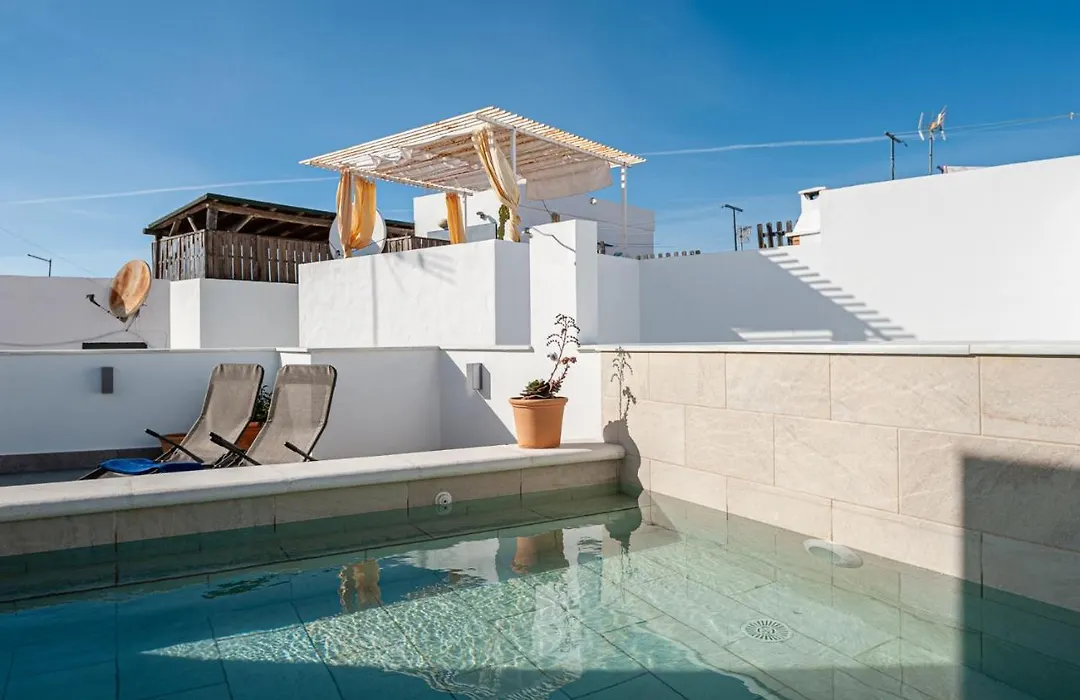 Apartamentos Wamba-1