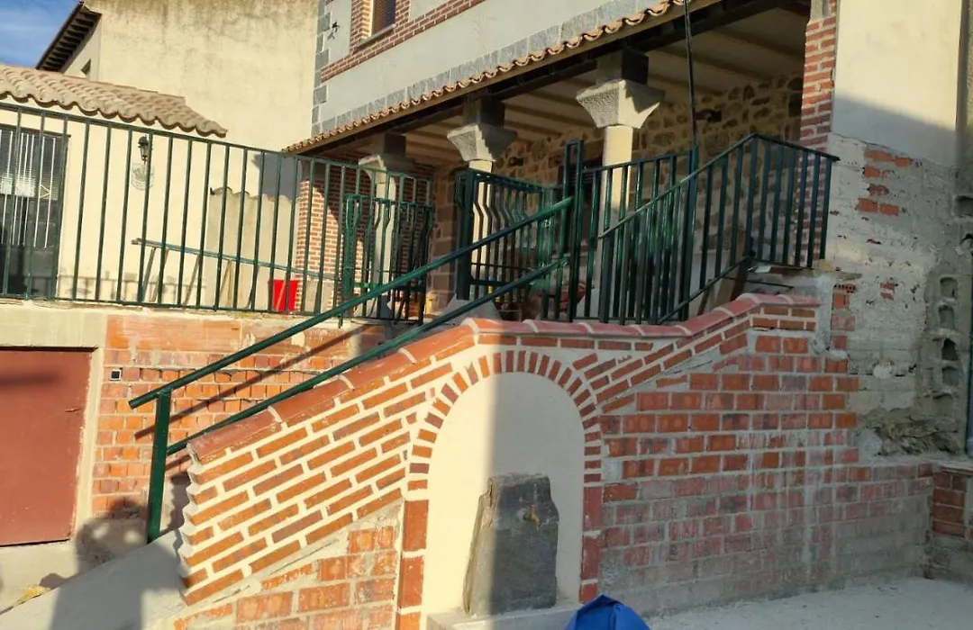 Casa Rural Baños de la Reina con piscina climatizada-1