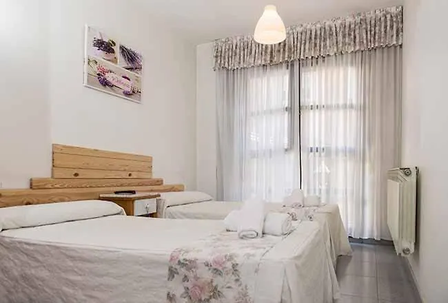 Hostal 3 De Noviembre-1