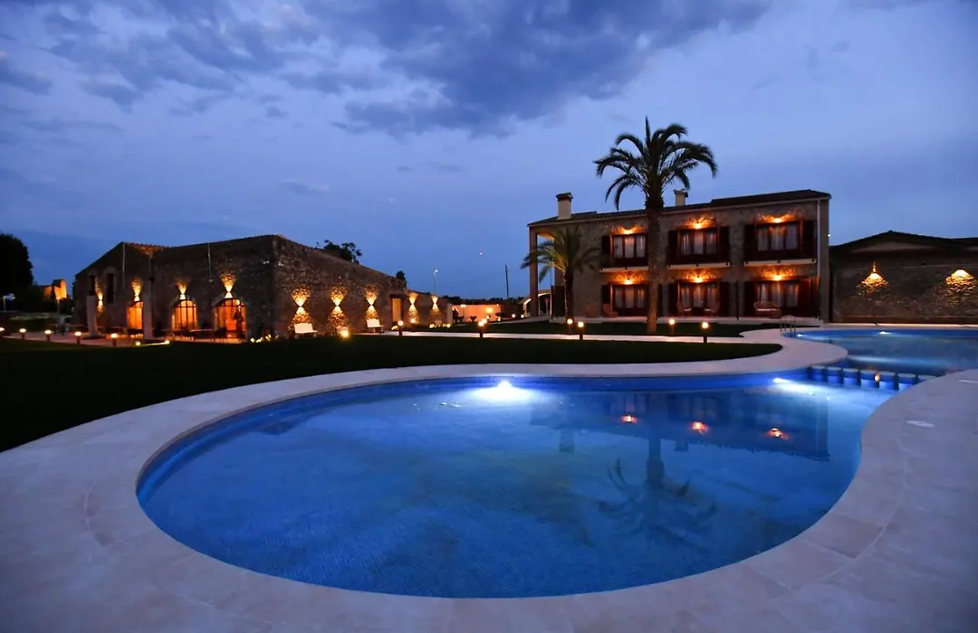 Hotel Aires De L'Emporda-1