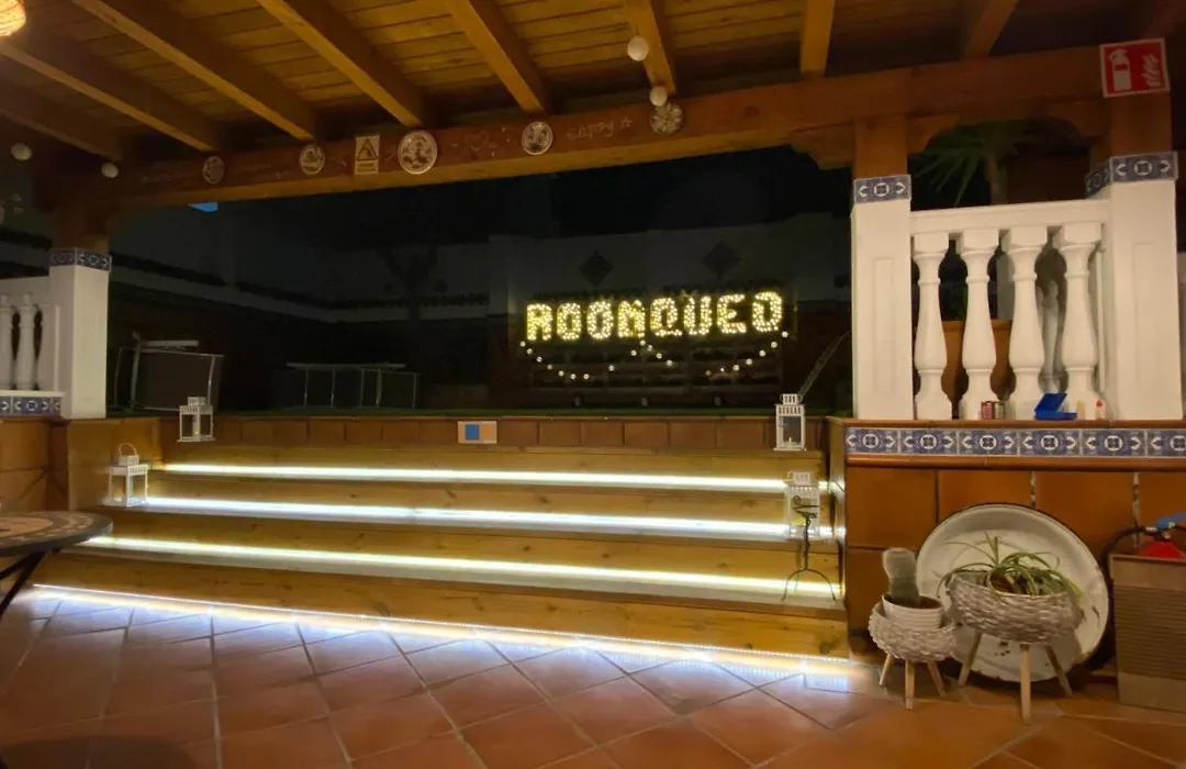 Roomqueo-Only Adults-1