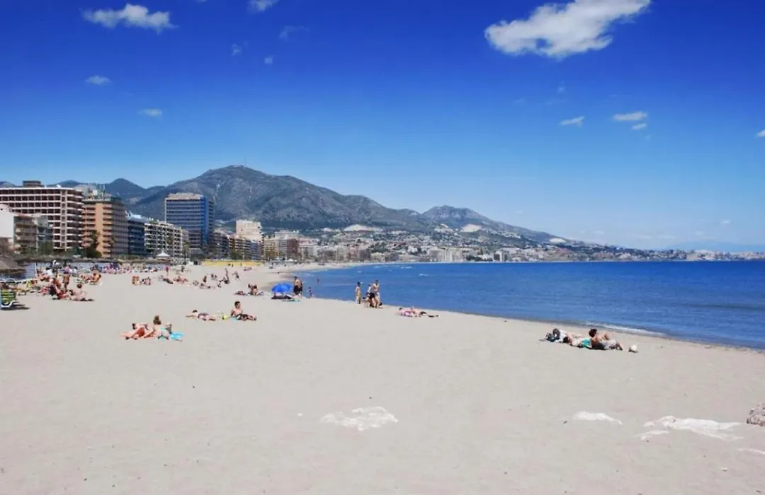 Estudio El Puerto - En el mismo centro de Fuengirola, primera línea de playa-1