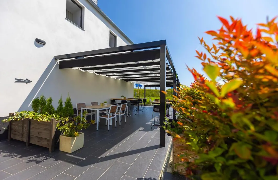 Hotel Javier Montero-1