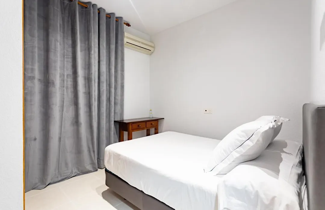 Hostal La Costa-1
