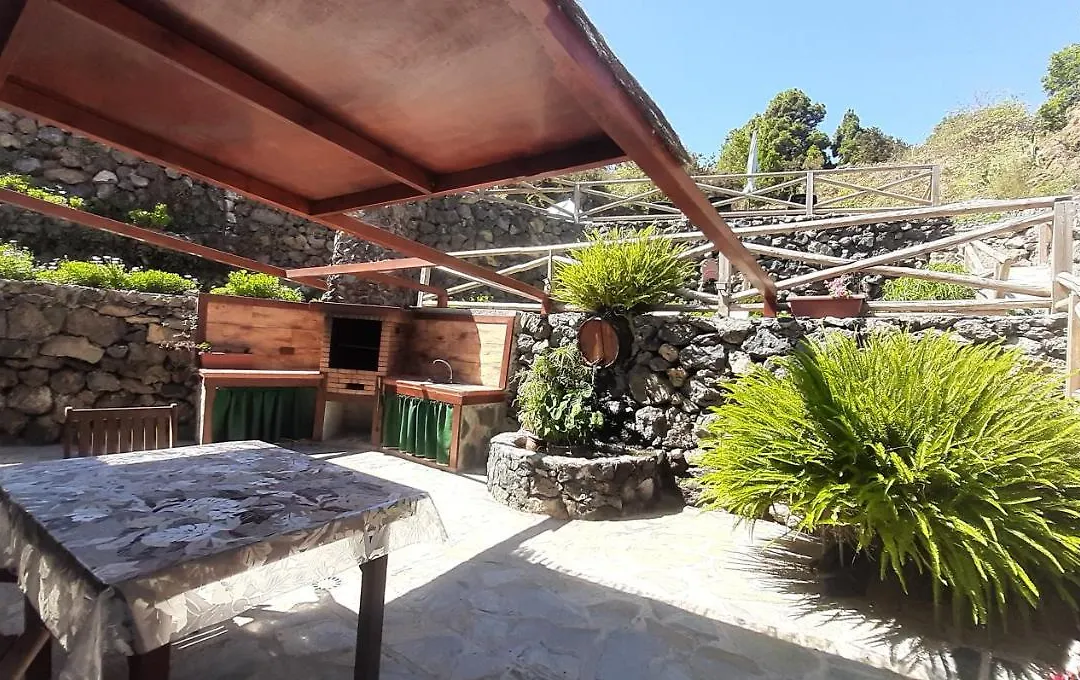 Casas Rurales Los Guinderos-1