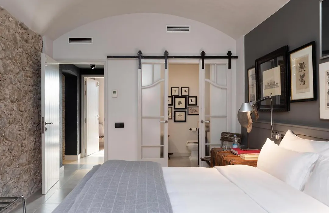 Llimona Suites - Adults Only-1