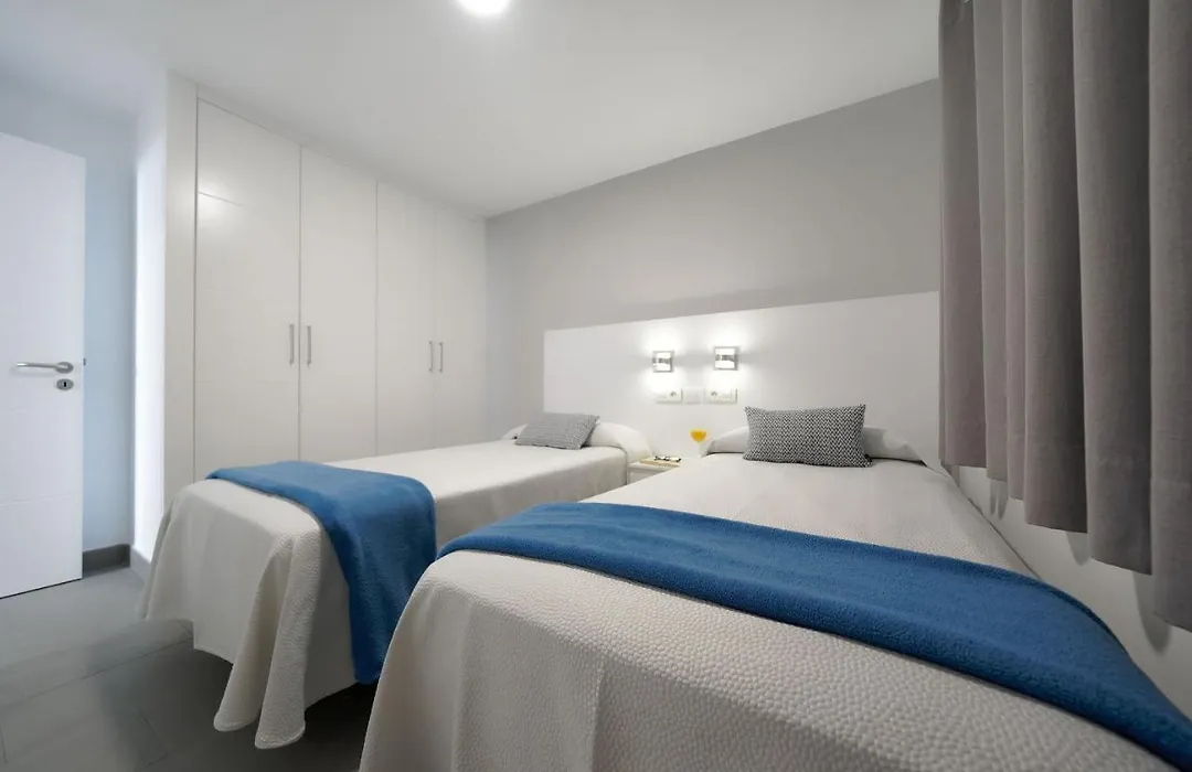 Apartamentos Los Papagayos-1