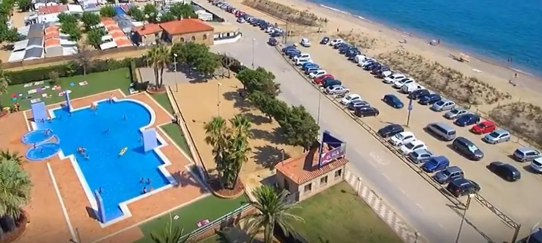 Albatross Mobile Homes on Camping El Pla de Mar-1