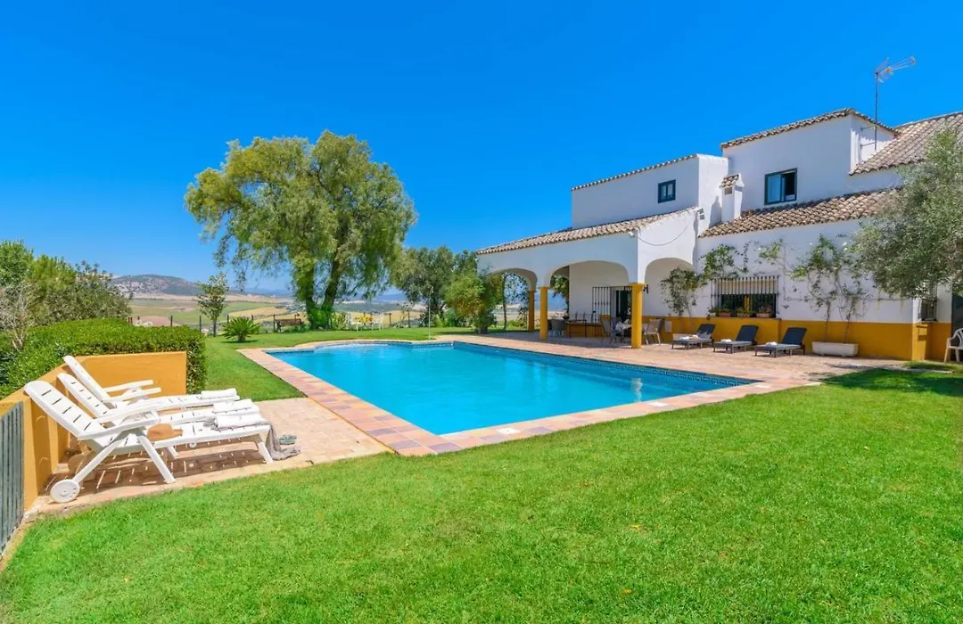 Private Villa Cortijo Sierra y Lago with private swimming pool-1