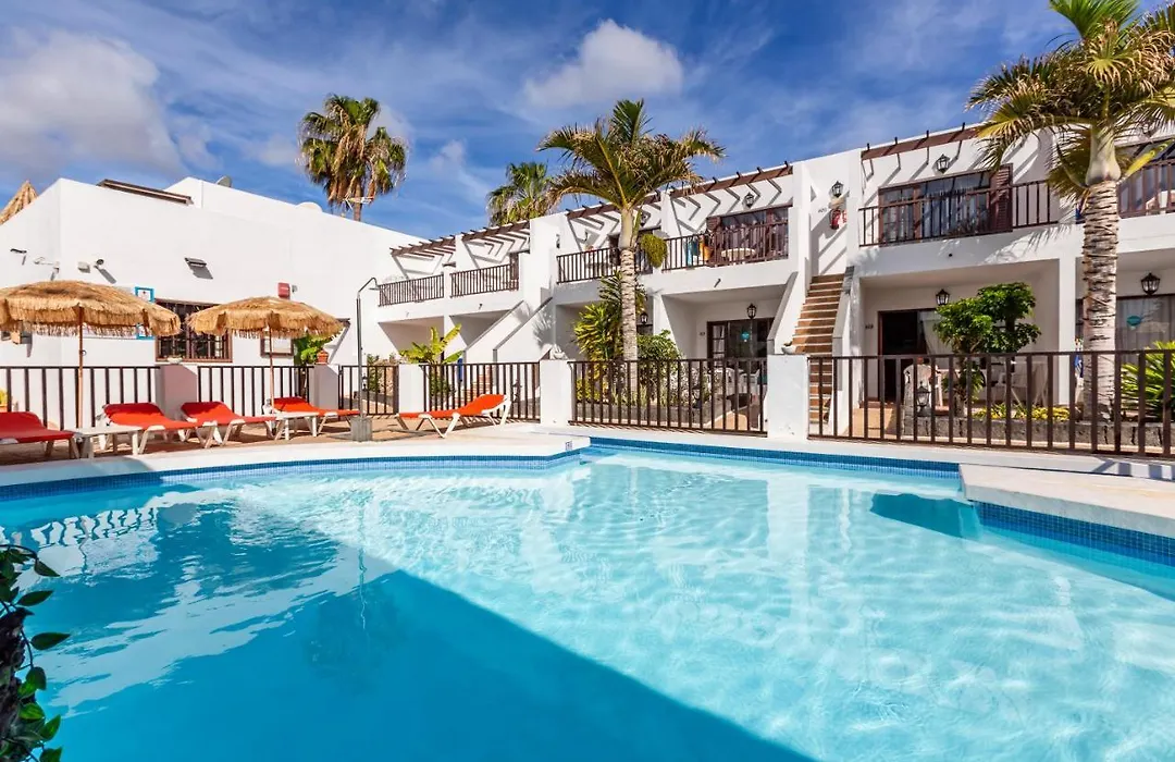 Apartamentos Las Lilas (Adults Only)-1