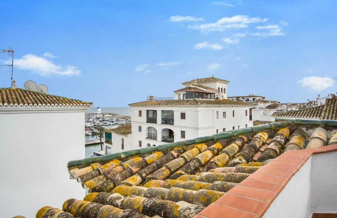 Duquesa Harbour Club Aparthotel-1