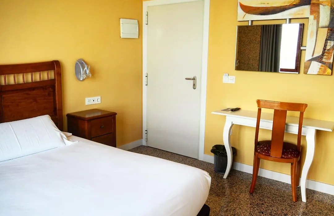 Hotel Humanes-1