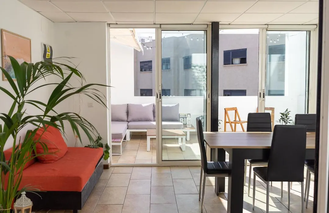 Un Lugar House Canteras - Coliving-1