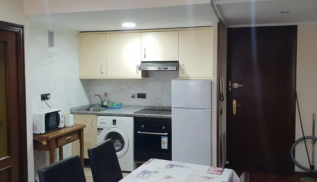 Apartamentos Salamanca Puerta Zamora, Centro, Wifi con salón y 2 dormitorios, Parking-1