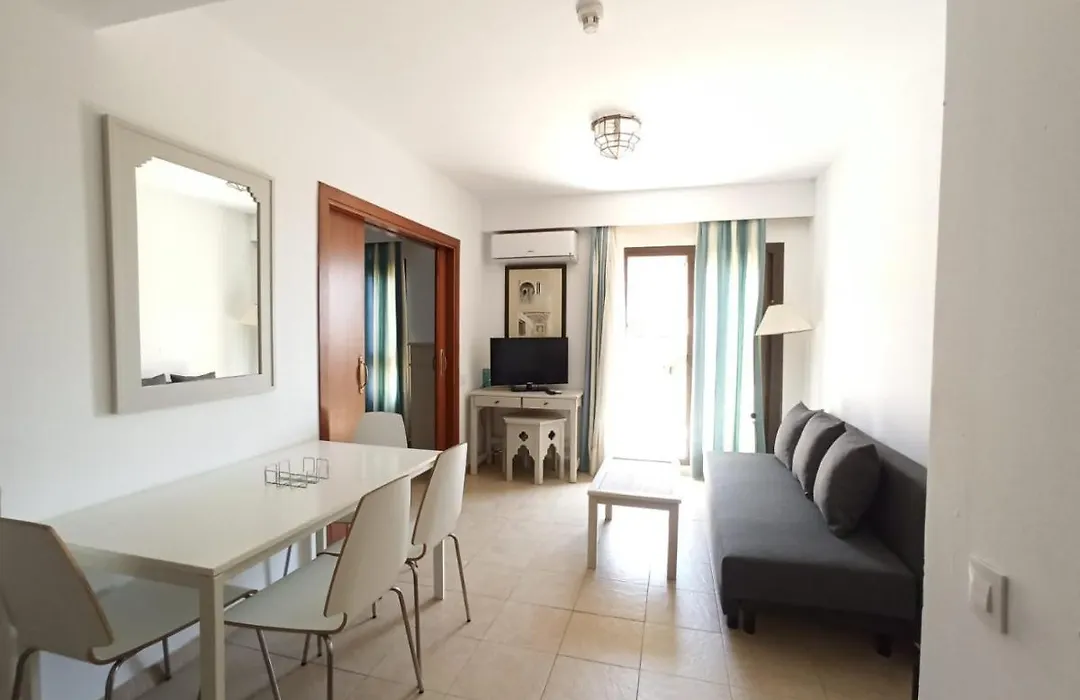 Apartamento 3ª planta vistas laterales al mar-1