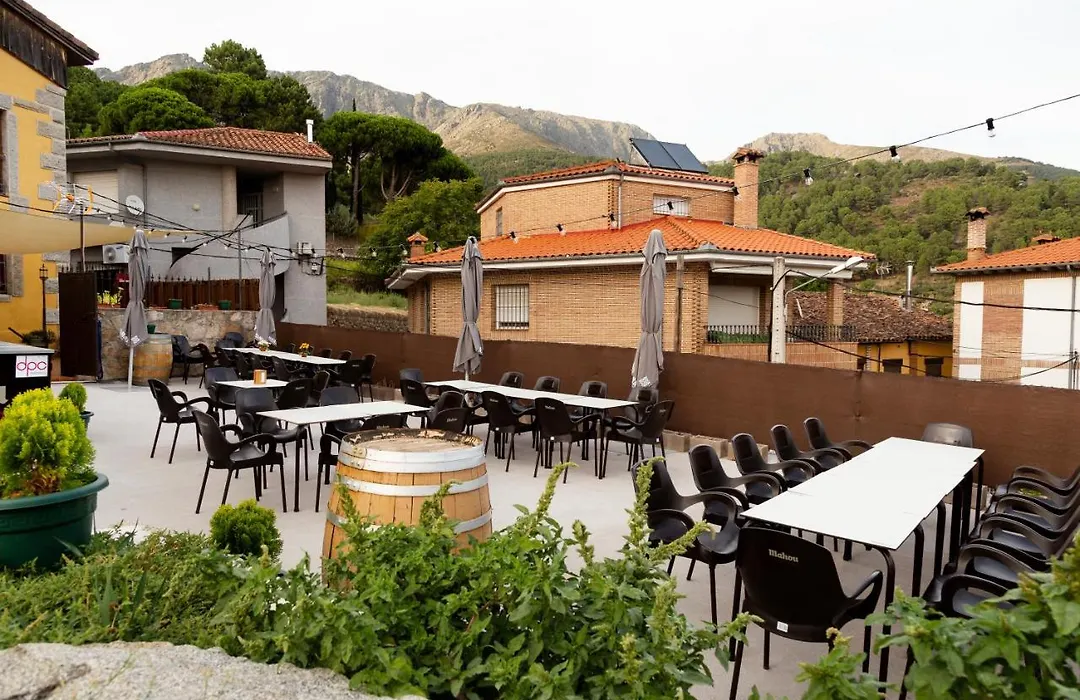 La Higuera ( Casa Rural de Gredos )-1