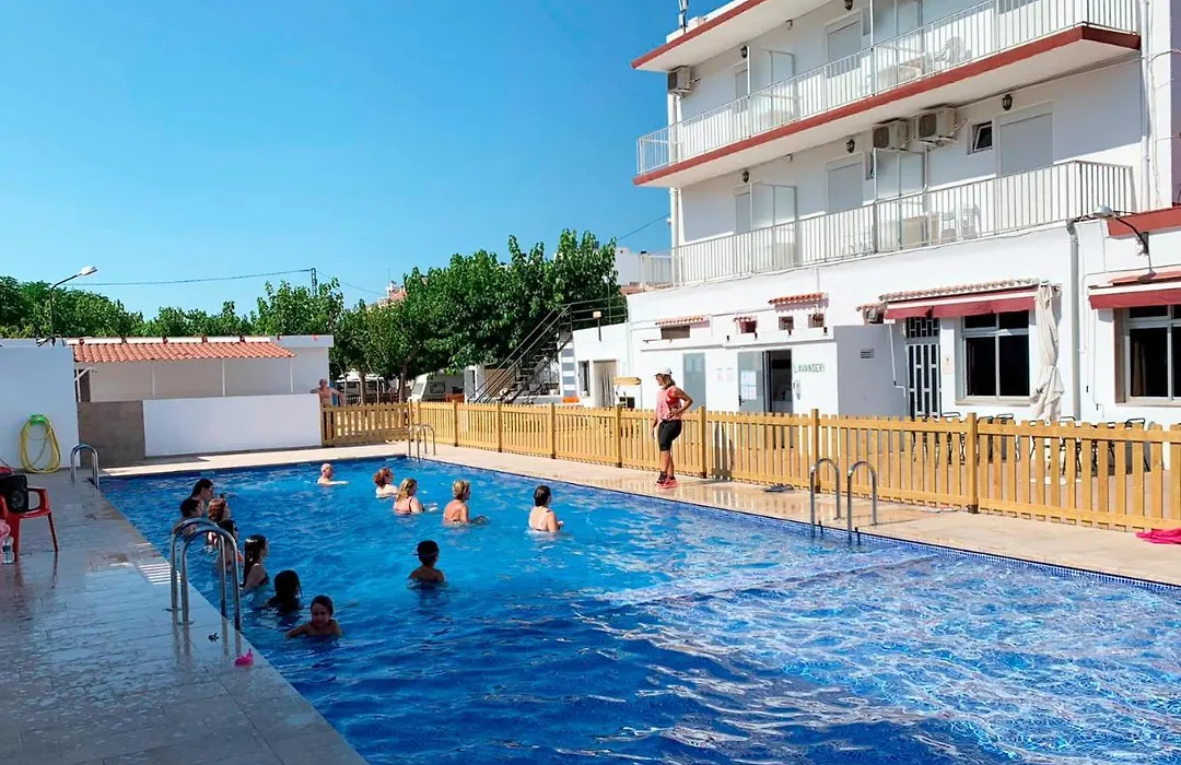Habitaciones Camping Ferrer-1