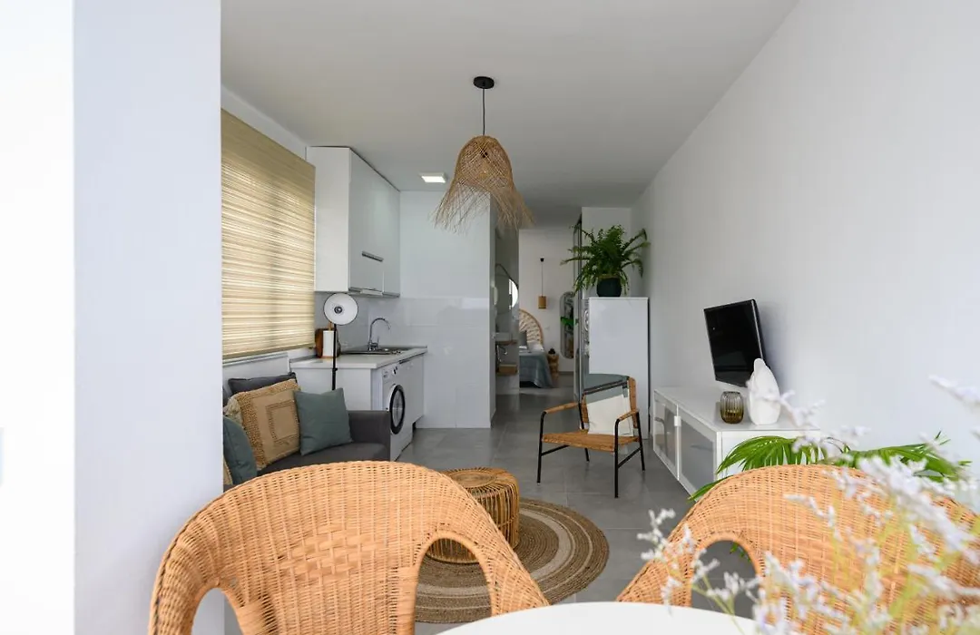 Stylish Sea View Accommodation Las Canteras-1