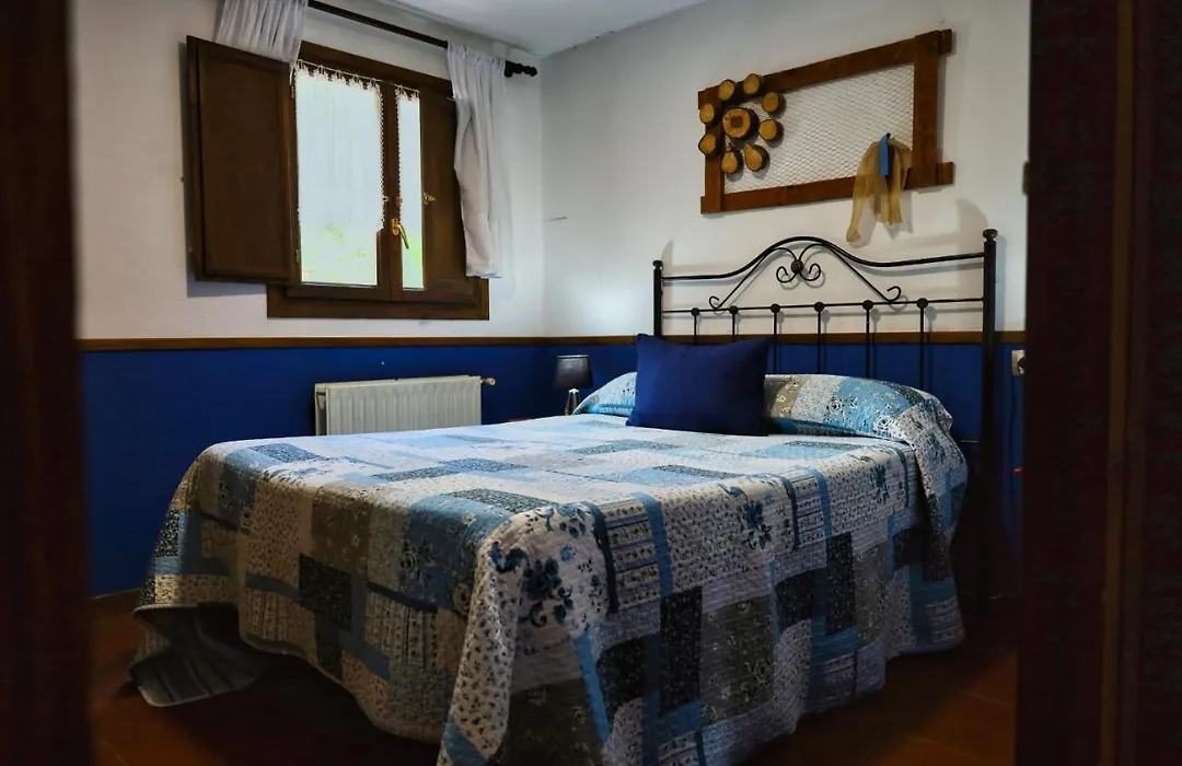 Apartamentos Rurales El Buxu-1