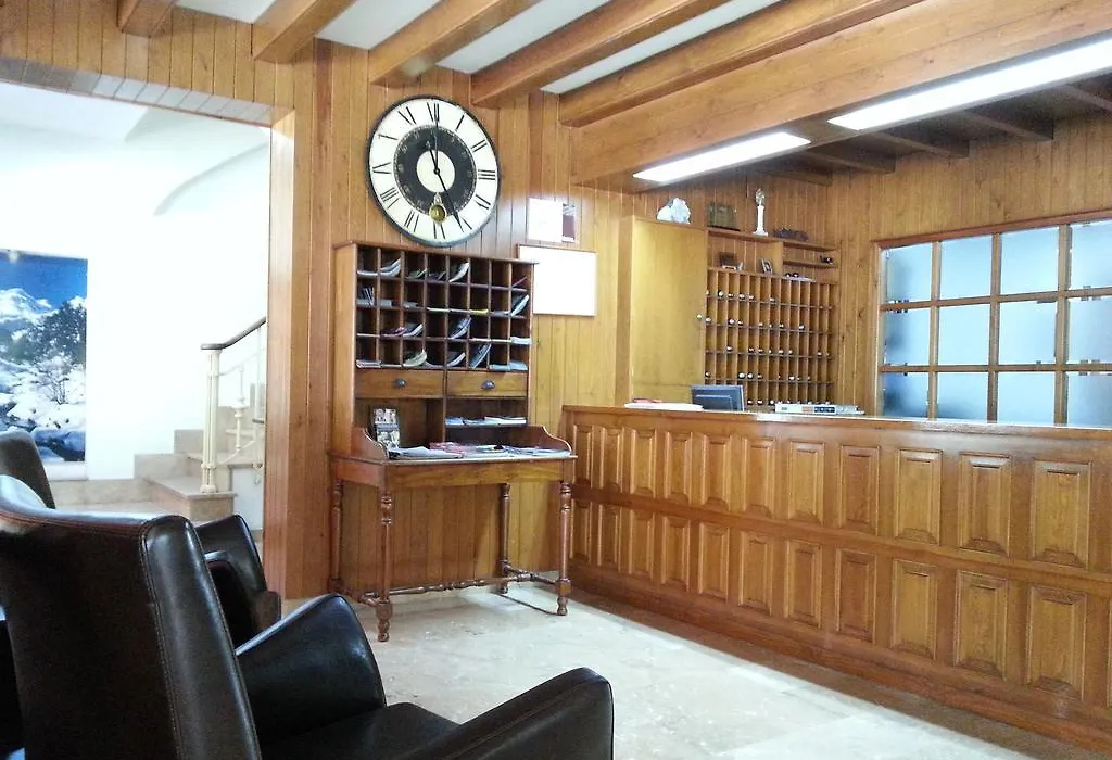 Hotel Villa de Canfranc-1