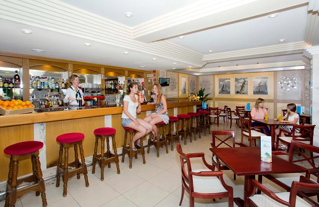 Hotel Amoros-1