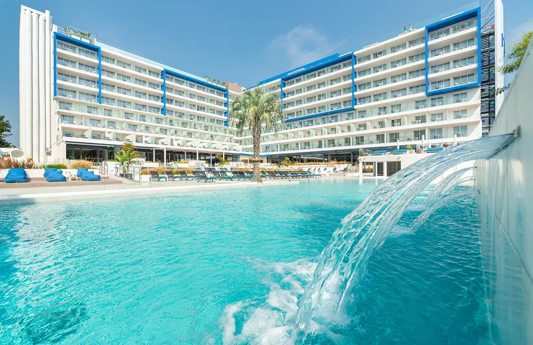 L'Azure Hotel & Spa 4Sup-1