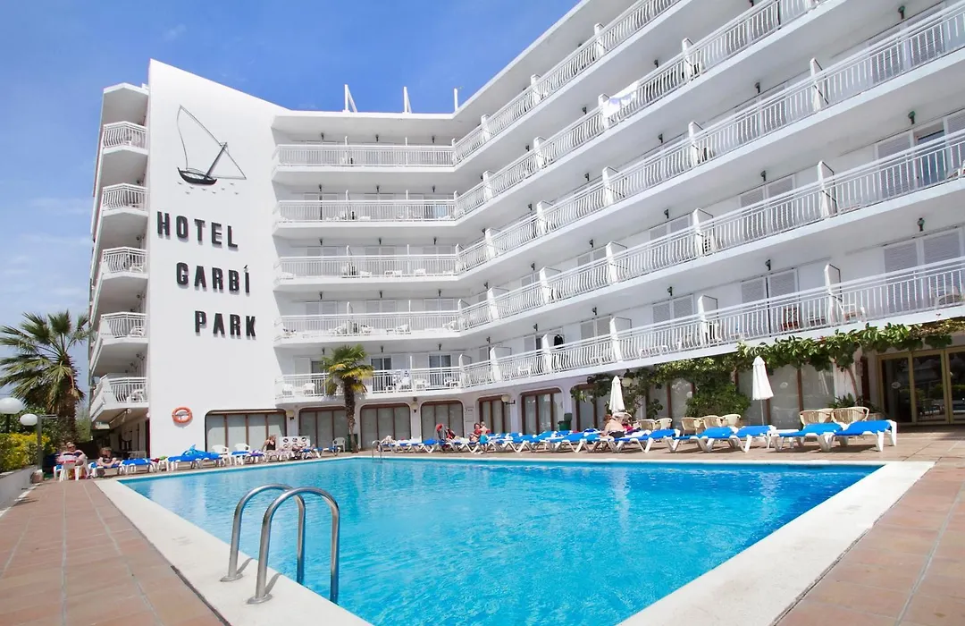 Hotel Garbi Park & Aquasplash-1