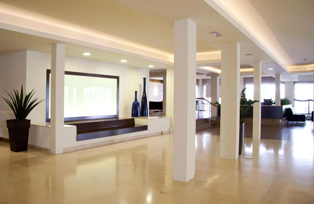 Hotel Garbi Park & Aquasplash-1