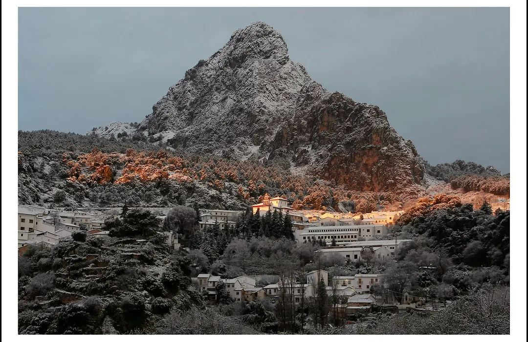 Villa Turística de Grazalema-1