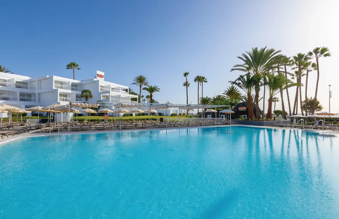 Hotel Riu Paraiso Lanzarote-1