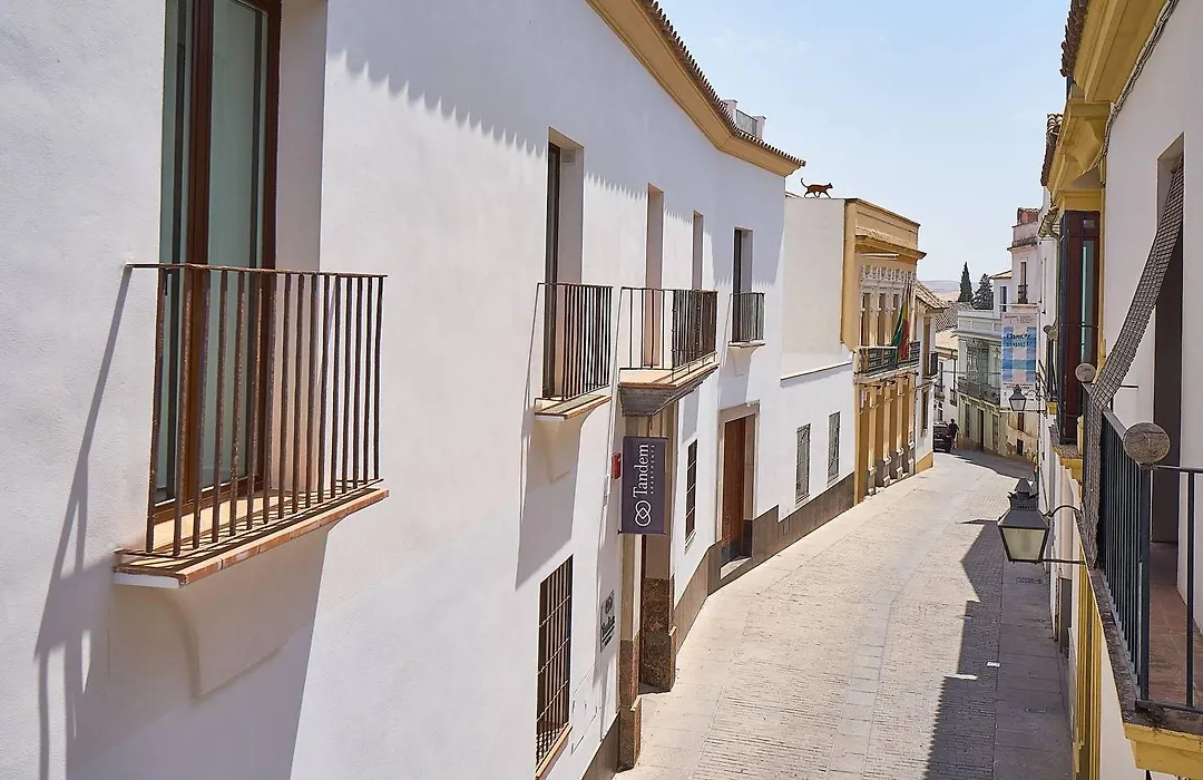 Tandem El Patio Suites-1