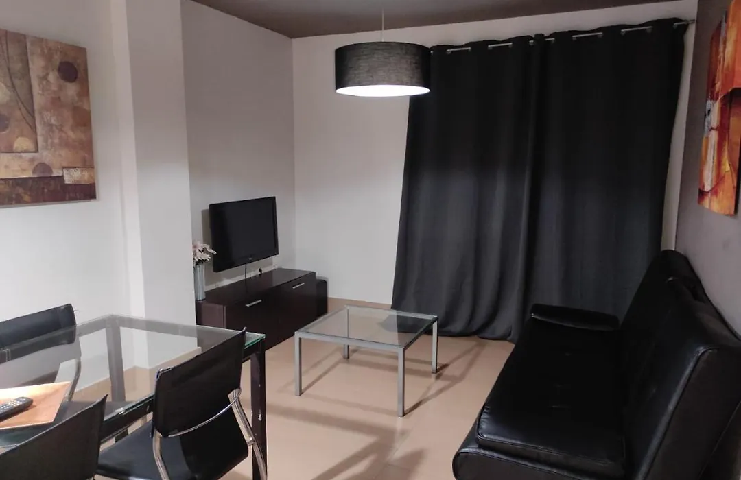 Apartamentos 16:9 Suites Almería-1