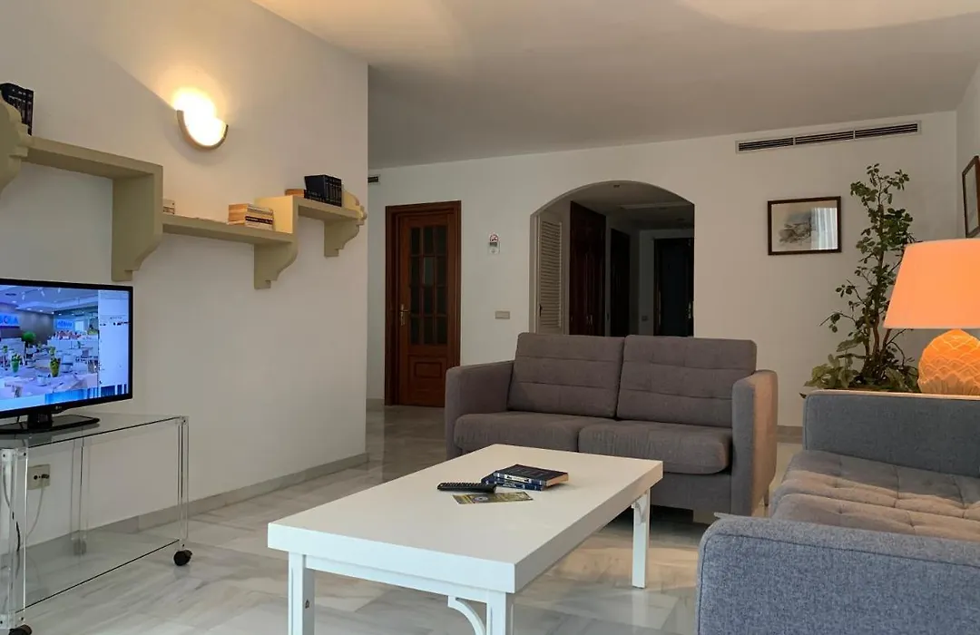 Benabola Hotel & Suites-1
