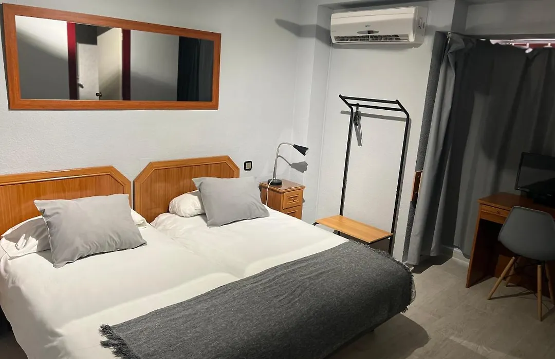 Hostal Arenal-1