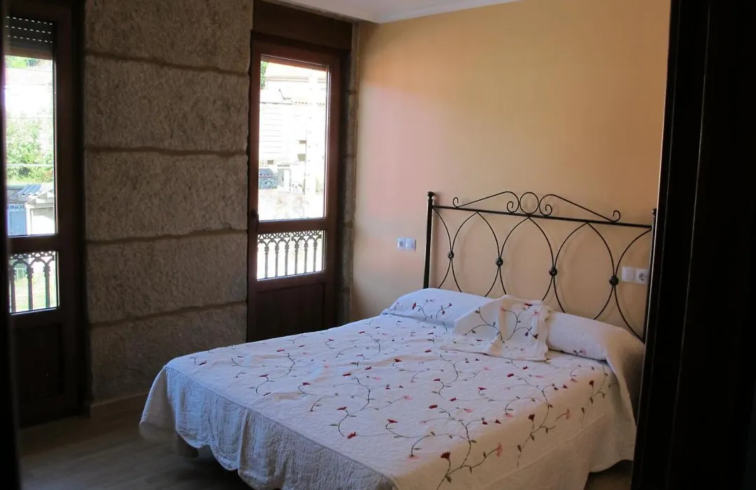 Casa De Pedra O Carballal-1