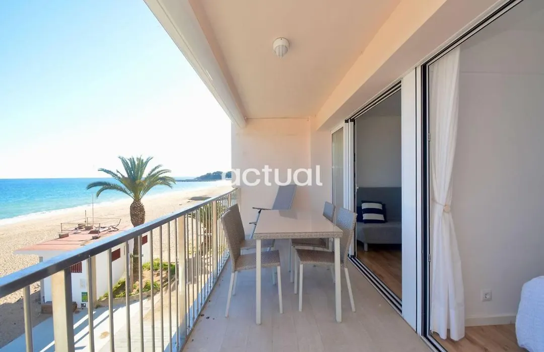 Beach Palace B-2-1