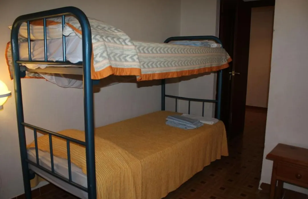 Apartamentos Pessets Adelaida-1