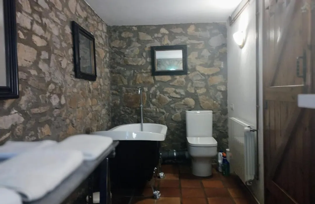 Hostal La Vall-1